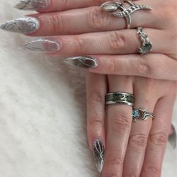 Adaline Nails