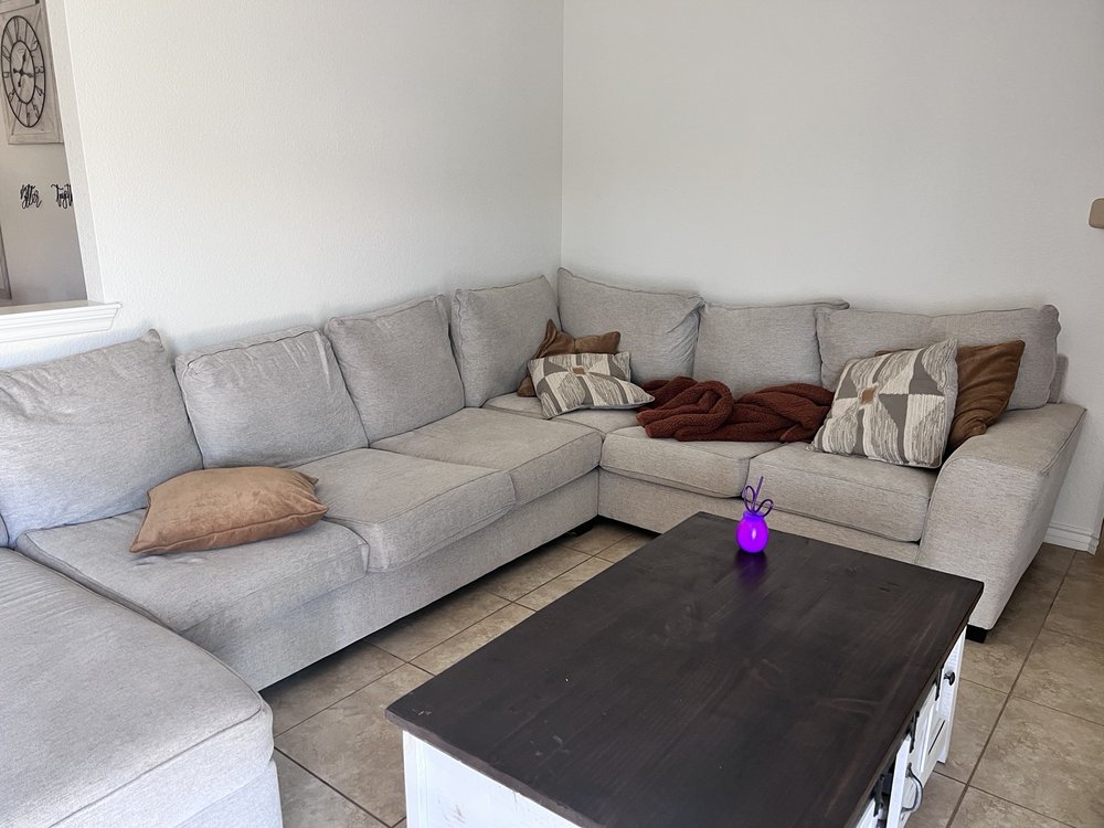 ROYAL SUITE Updated August 2024 12 Photos & 19 Reviews 641 W