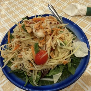 Thonglor Thai Bistro - Green Som Tum ( Papaya Salad ) - Thai Near Me - San Mateo, California Thonglor Thai Bistro - Green Som Tum ( Papaya Salad ) - Thai Near Me - San Mateo, California