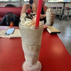 Steak ’n Shake - Chocolate shake