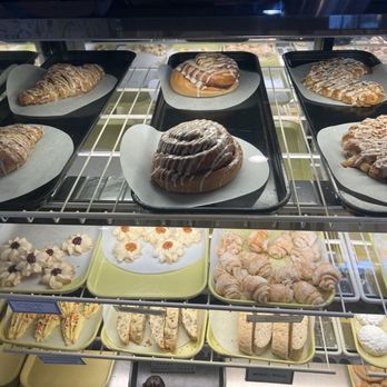 Manhattan in the Desert - Delis Near Me - Palm Springs, California