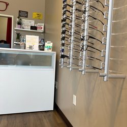 Mezmer-Eyez Optometry