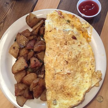 The Poughkeepsie Grind - Gigantic omelette!!! - Coffee & Tea Near Me - Poughkeepsie, New York The Poughkeepsie Grind - Gigantic omelette!!! - Coffee & Tea Near Me - Poughkeepsie, New York