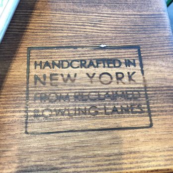 Shake Shack Glendale - This is what the tables are made of - Burgers Near Me - Glendale, California Shake Shack Glendale - This is what the tables are made of - Burgers Near Me - Glendale, California