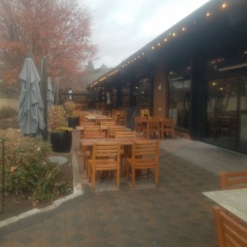 Currents at The Riverhouse - New American Near Me - Bend, Oregon