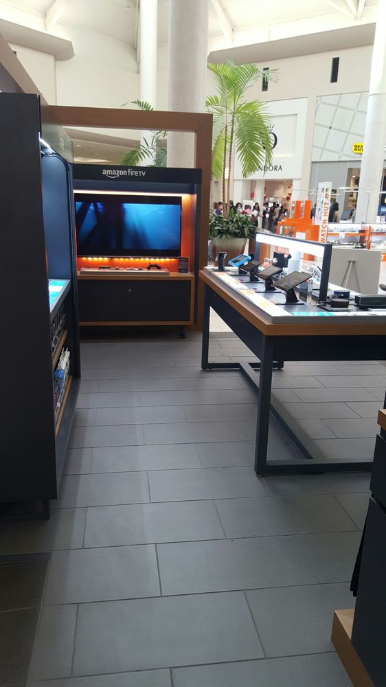 AMAZON POP UP Updated October 2024 2000 Willowbrook Dr, Houston