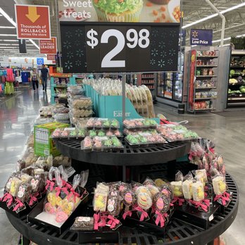 Walmart Bakery - a display of cookies for sale - Bakeries Near Me - Jacksonville, Florida Walmart Bakery - a display of cookies for sale - Bakeries Near Me - Jacksonville, Florida