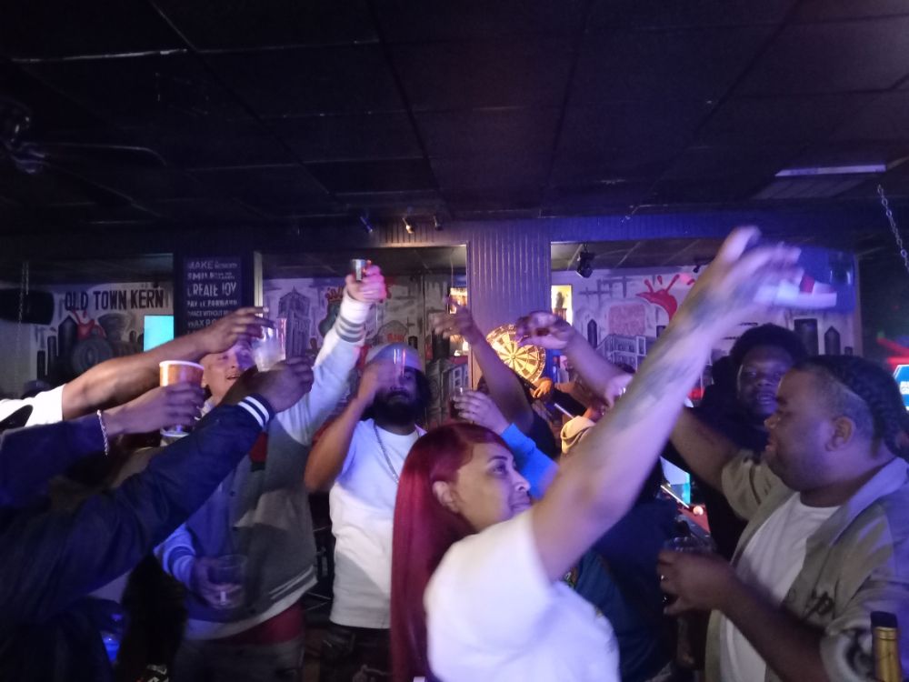 Senor Frog Sports Bar, Bakersfield Roadtrippers