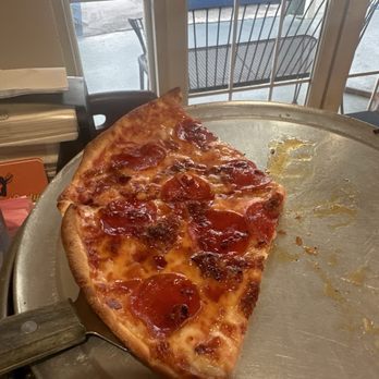 Upper Crust Pizza - Beekeepers pizza - Pizza Near Me - Key Largo, Florida Upper Crust Pizza - Beekeepers pizza - Pizza Near Me - Key Largo, Florida