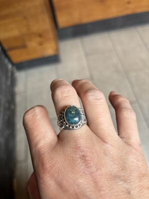 Pippin Vintage Jewelry by null