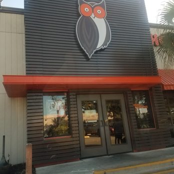 Hooters - Chicken Wings Near Me - San Antonio, Texas