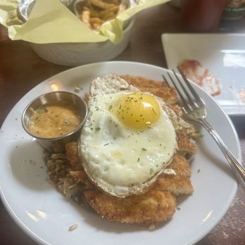 310 Eatery - Burgers Near Me - Albany, California