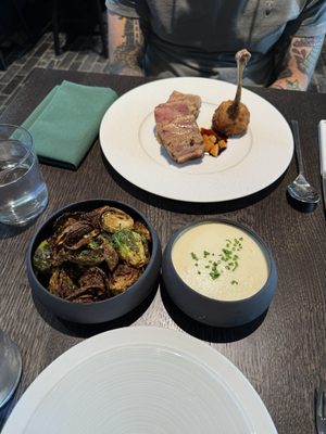 The Restaurant at Albert by null