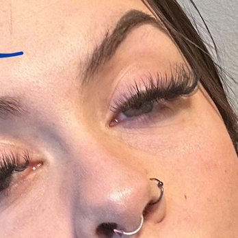 Deka Lash - From Saturday before my fill - Eyelash Service Near Me - Pittsburgh, Pennsylvania