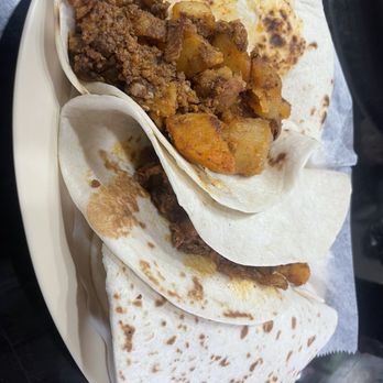 El Gran Tapatio Mexican Grill - Three taco plate. Chorizo and potato. - Mexican Near Me - San Antonio, Texas El Gran Tapatio Mexican Grill - Three taco plate. Chorizo and potato. - Mexican Near Me - San Antonio, Texas