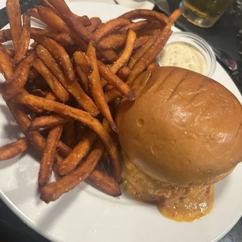 Brown Butter Depot - Pimento Cheese Burger - American Near Me - Gretna, Louisiana