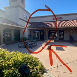 A long shot of what the set of suites look like. I circled Maryam's suite.