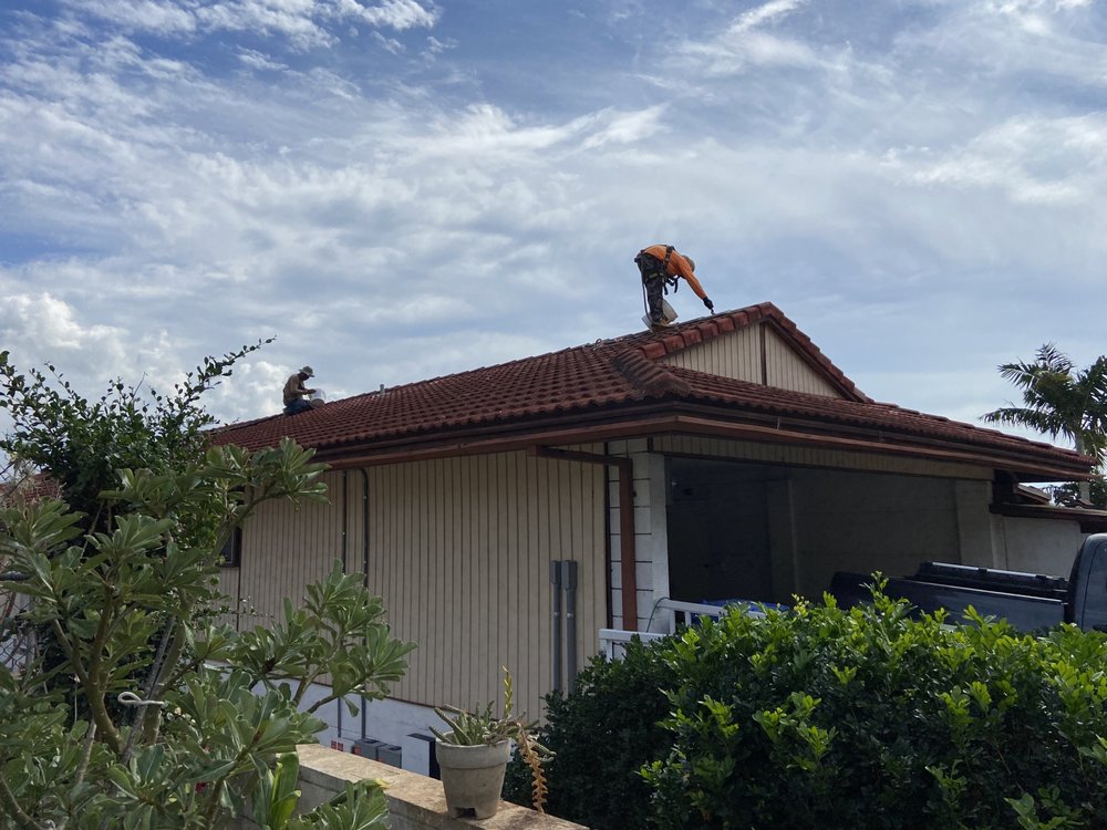 Slide of JoyAce Roofing