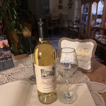 Vaiden Inn - Bed & Breakfast Near Me - New Kent, Virginia Vaiden Inn - Bed & Breakfast Near Me - New Kent, Virginia