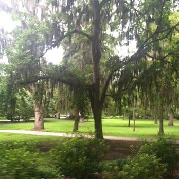 Forsyth Park - This view makes walking the park a breeze - Parks Near Me - Savannah, Georgia