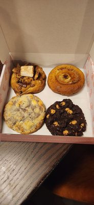 Pudgy’s Fine Cookies by null