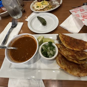 Loaded Cafe Restaurants Lawndale - Quesabirria Tacos - Burgers Near Me - Lawndale, California