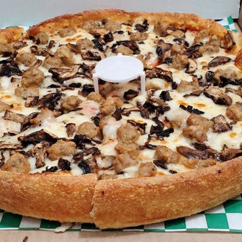 Pizza Twist - Pizza Twist Pan Pizza - Pizza Near Me - Vacaville, California