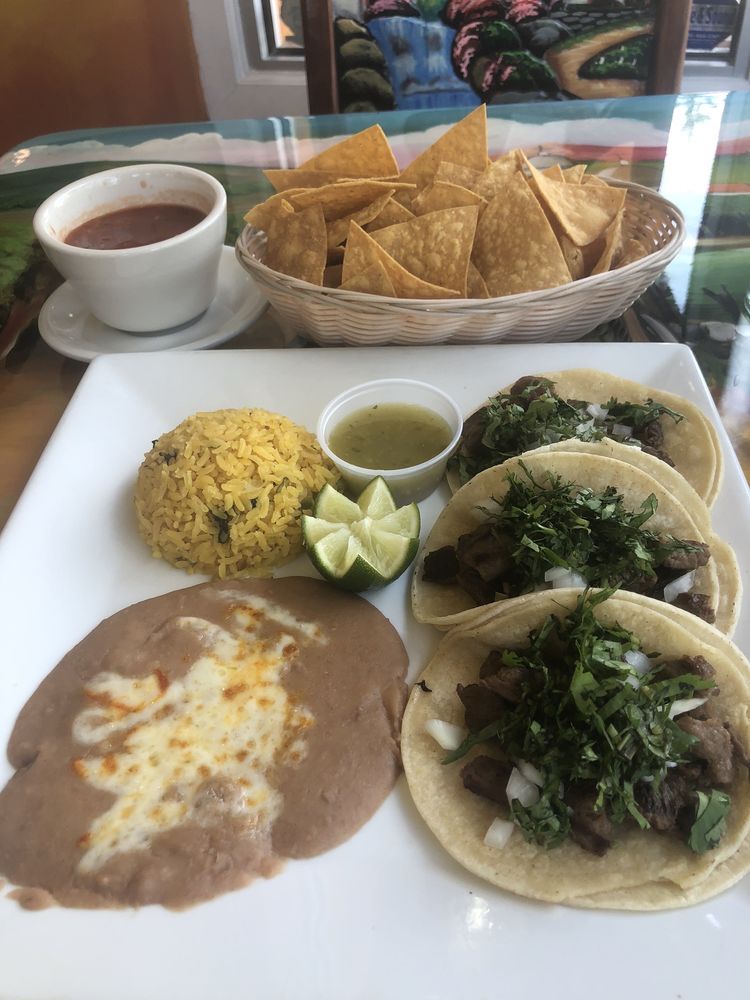 DOS AMIGOS II 33 Wallkill Ave, Wallkill, New York Mexican