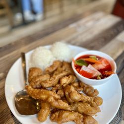 Tasty Corner - L20. Sweet & Sour Chicken Lunch (sauce on the side) was yummy and hit the spot!