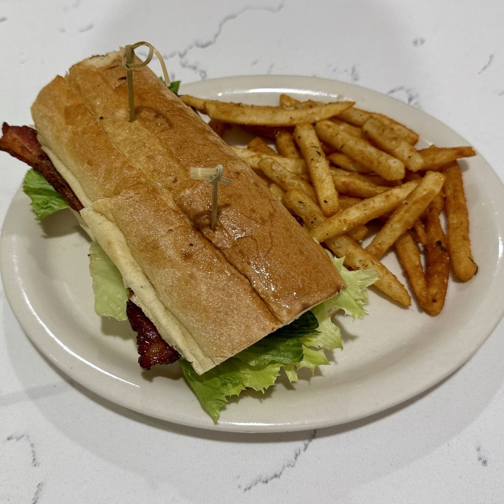 Himes Breakfast House - BLT with Fried Green Tomatoes - Breakfast & Brunch Near Me - Riverview, Florida Himes Breakfast House - BLT with Fried Green Tomatoes - Breakfast & Brunch Near Me - Riverview, Florida