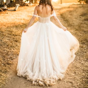 Fleurish L.A. - The detail of the back was a dream [photo credit davidmendozaiii.com] - Bridal Near Me - Los Angeles, California