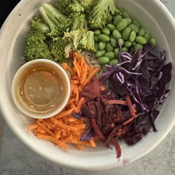 Freshii - Vegan Buddha Satay Bowl - Salad Near Me - Toronto, Ontario