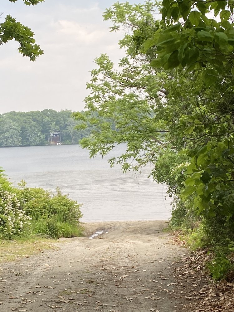 WARWICK POND Updated September 2024 3275 Post Rd, Warwick, Rhode