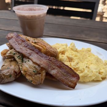 The Combine Kitchen - Combine JR - Coffee & Tea Near Me - Rancho Cucamonga, California