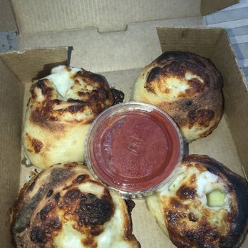 Blaze Pizza - Garlic Knots with cheese and pesto. Omg Delicious!!! - Salad Near Me - Martinsburg, West Virginia