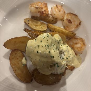 Eddie Merlot's - Filet Del Mar - Steakhouses Near Me - Cincinnati, Ohio