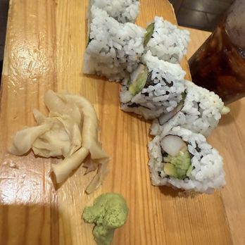 Sushi Tokoro - California Roll - Japanese Near Me - Chicago, Illinois Sushi Tokoro - California Roll - Japanese Near Me - Chicago, Illinois
