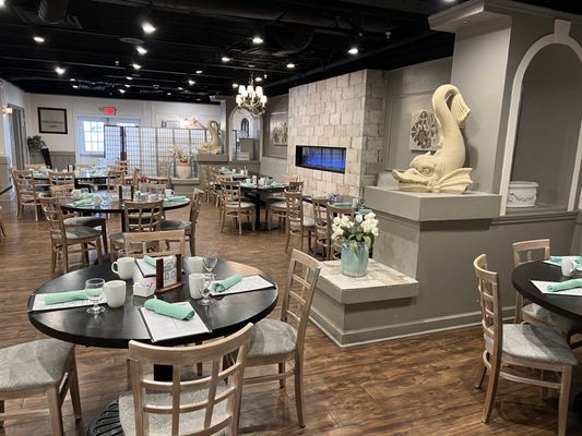 Emily’s Ocean Room Restaurant by null
