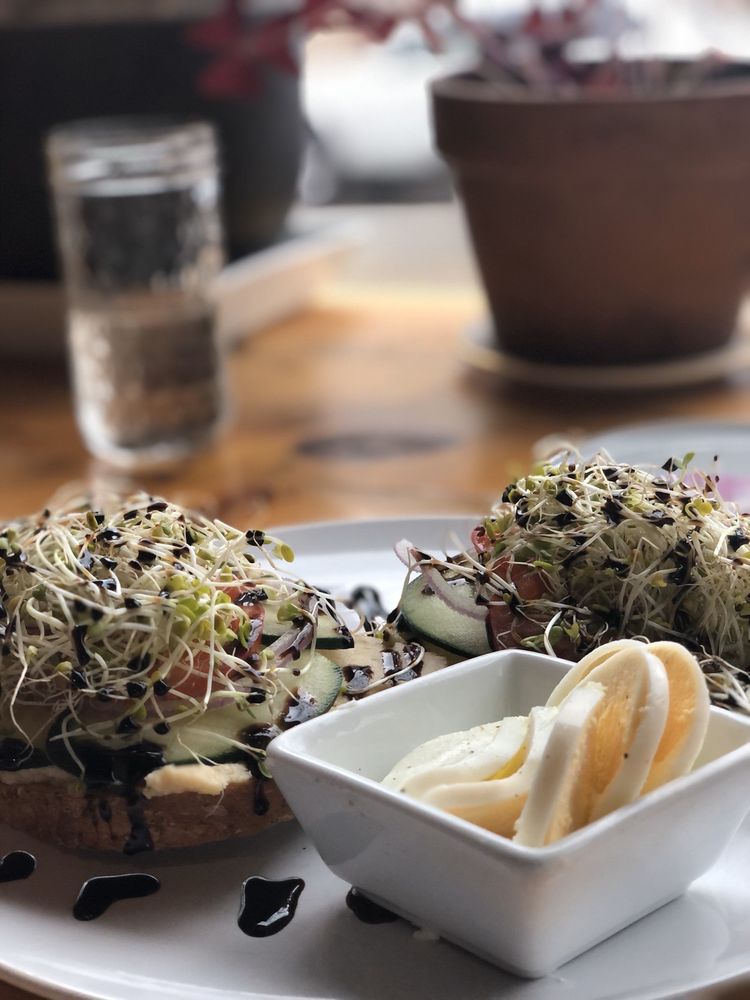 THE CORNER BEET 322 Photos & 353 Reviews Juice Bars & Smoothies 1401 Ogden St, Denver, CO