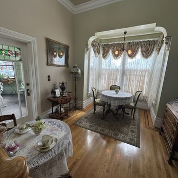 Tea At 202 - Tea at 202 interior. - Tea Rooms Near Me - Oakdale, California Tea At 202 - Tea at 202 interior. - Tea Rooms Near Me - Oakdale, California