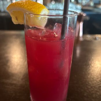 Havalina - Marion berry lemonade - Cocktail Bars Near Me - Portland, Oregon