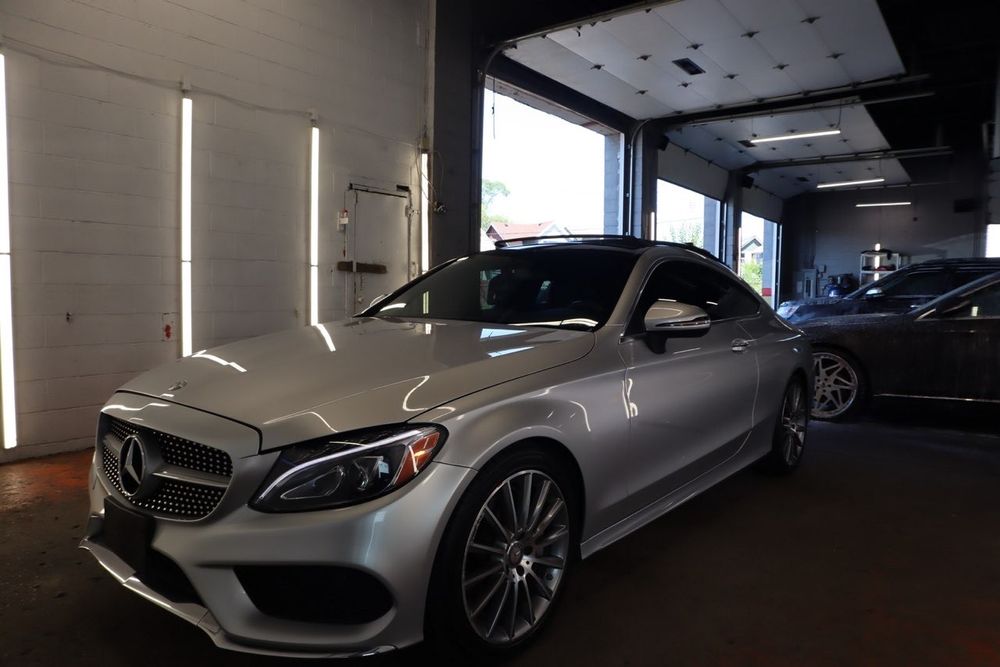 LUX LUXURY RENTALS Updated October 2024 Royal Oak, Michigan Car