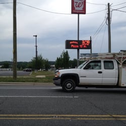 Cleveland County Courthouse - DeKalb intersection. Turn here to get to courthouse