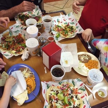 Servicio Azteca - Family lunch...taco plates for the adults and quesadillas/flautas for the kiddos. - Mexican Near Me - Clovis, New Mexico