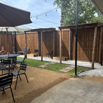El Encanto Cafe - Outside area - Breakfast & Brunch Near Me - Dallas, Texas