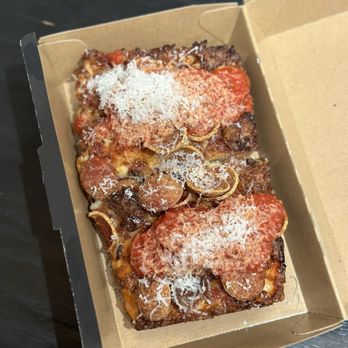 Joyride Pizza - Meatzza (veg options) - Pizza Near Me - San Francisco, California Joyride Pizza - Meatzza (veg options) - Pizza Near Me - San Francisco, California