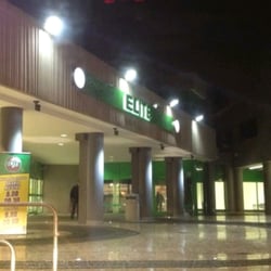 Super Elite - Esterno del supermercato