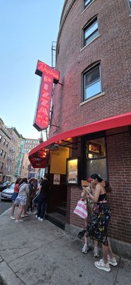 Regina Pizzeria by null