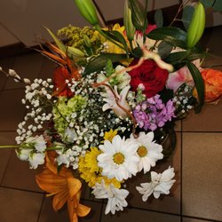 Mc Kenna's Florist - Birthday Bosque