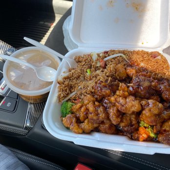 New Main Moon Chinese Restaurant - 13 Photos 39 Reviews - Chinese - 610 College Hwy Southwick Ma - Restaurant Reviews - Phone Number